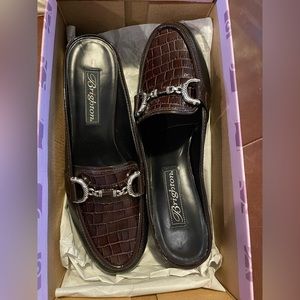 New Brighton Austen Black / Chocolate Slide Shoes